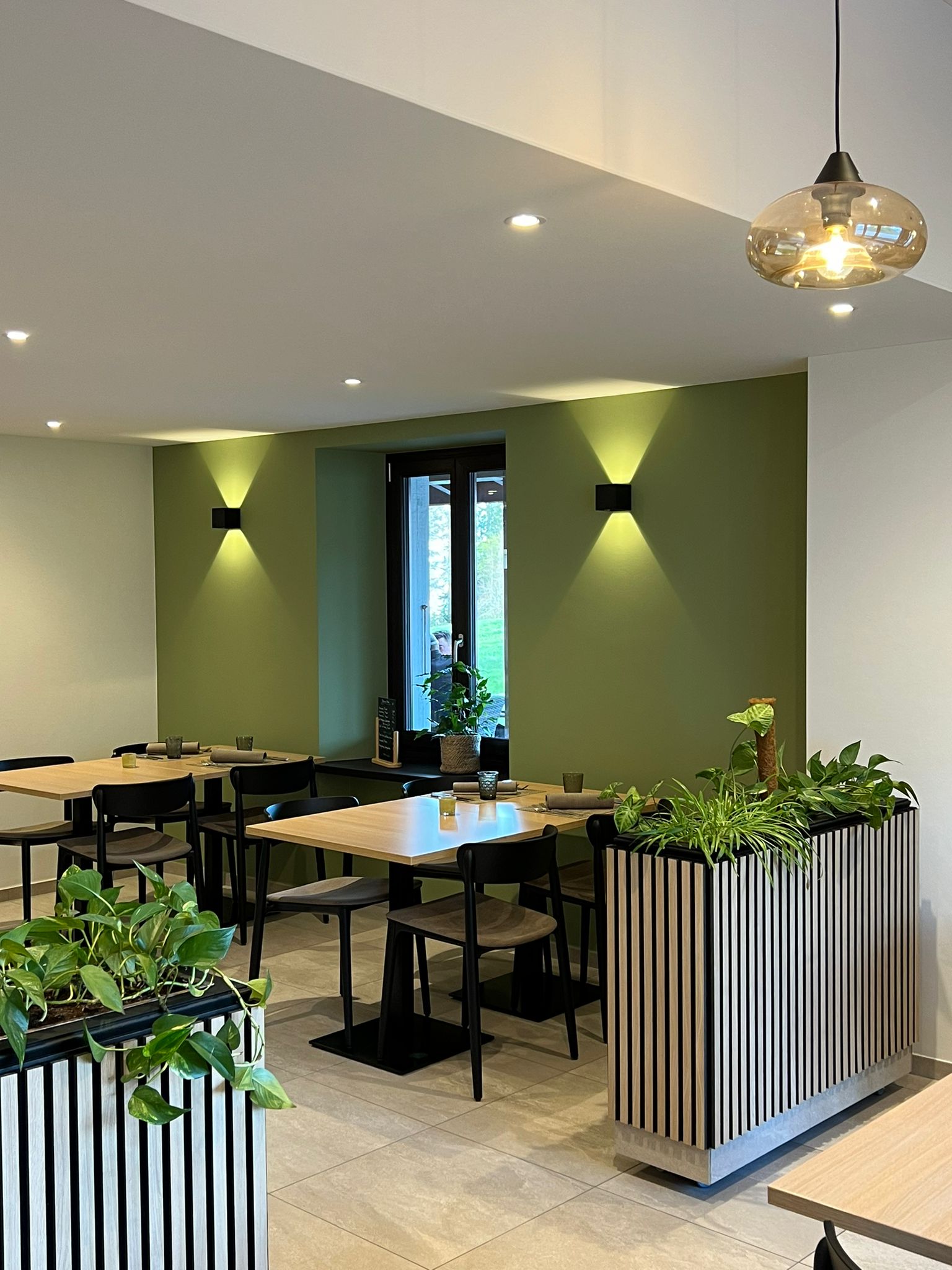 WhatsApp Image 2024-04-16 à 17.02.38_40f47a11